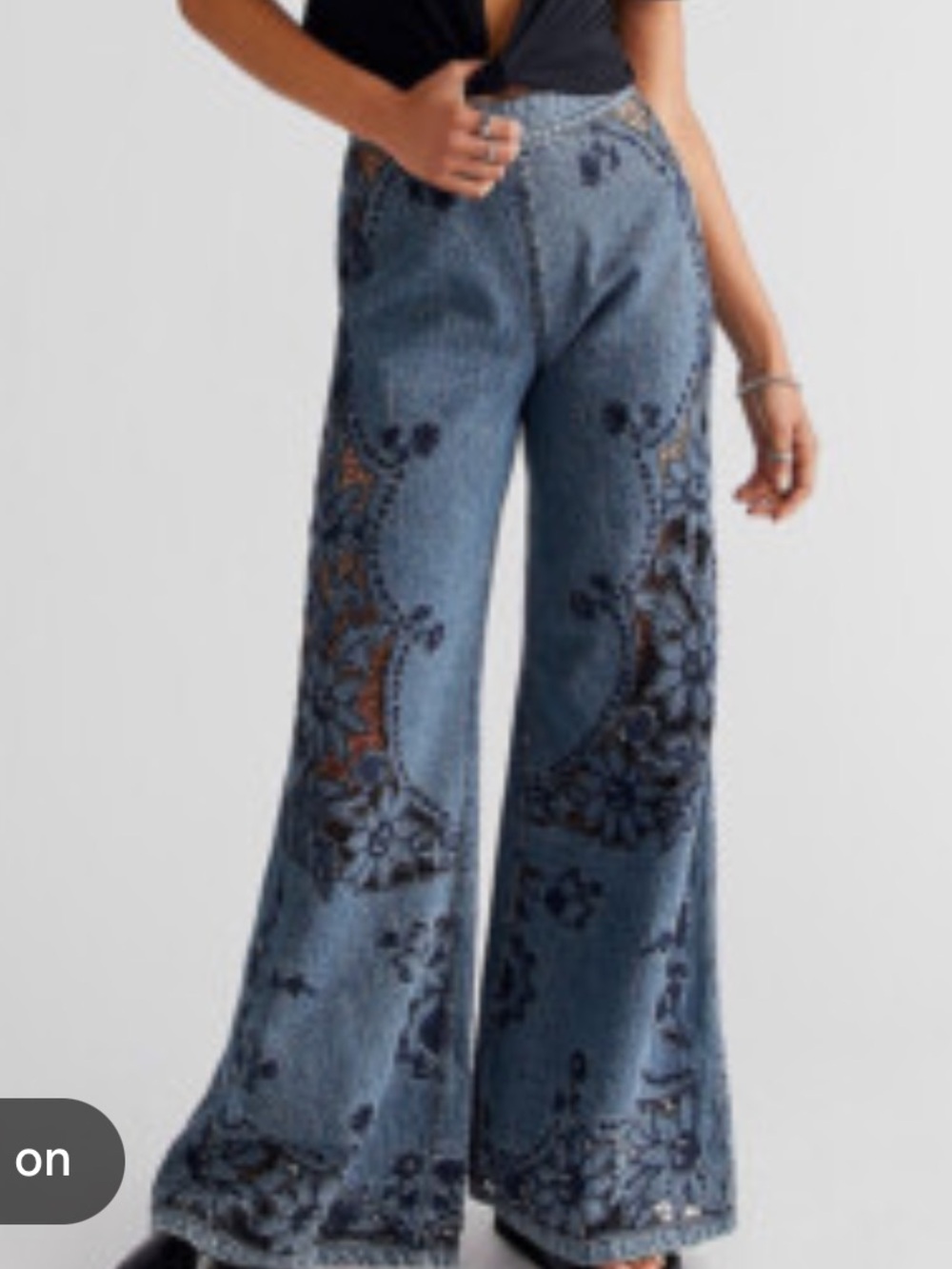 Free People UNIQUE Size 30 Heirloom
FABULOUS Crochet jeans
